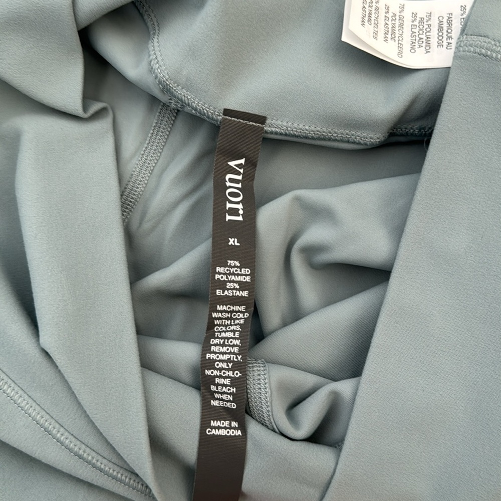 Vuori | Bliss Blend All the Feels Leggings | Ether - Picture 10 of 11